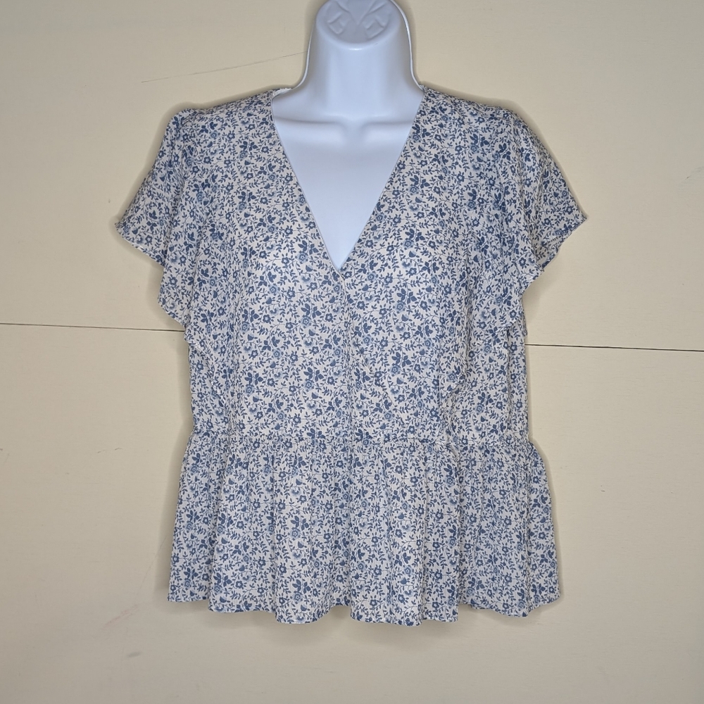 Madewell Blue and White Floral Top Flouncy Baby Doll